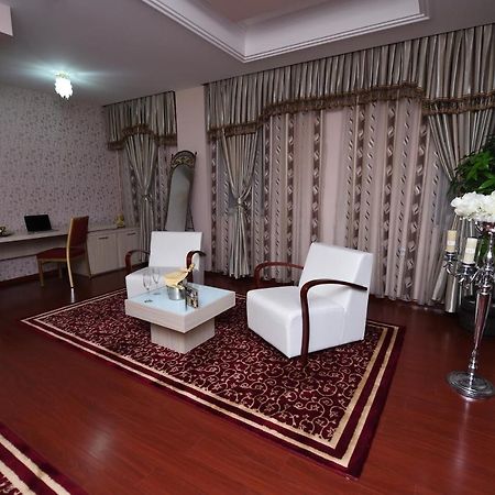 Hotel New Star Скопье Экстерьер фото