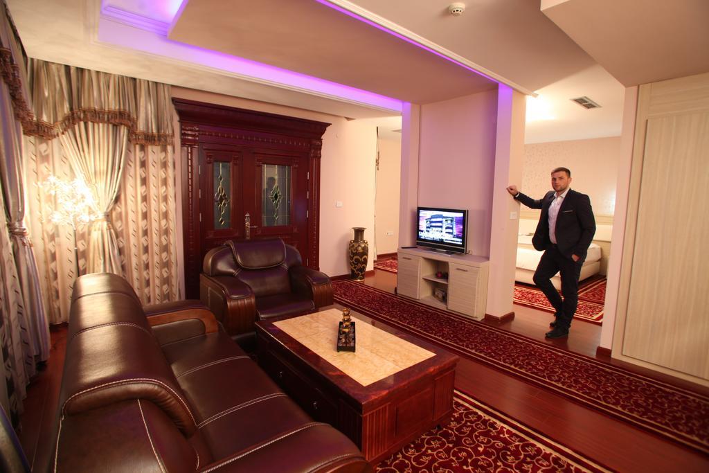 Hotel New Star Скопье Экстерьер фото