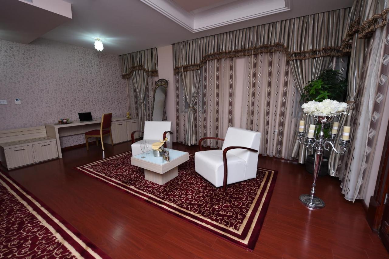 Hotel New Star Скопье Экстерьер фото